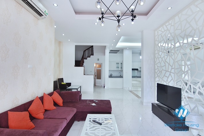 A beautiful house with lake view for rent in Tay Ho, Ha Noi